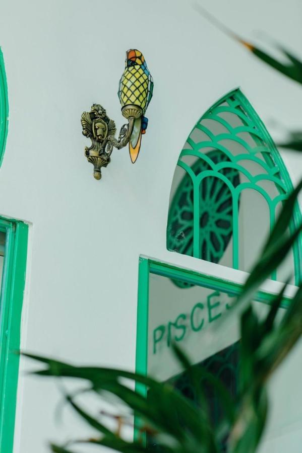 Pisces Hotel Хуе Екстериор снимка