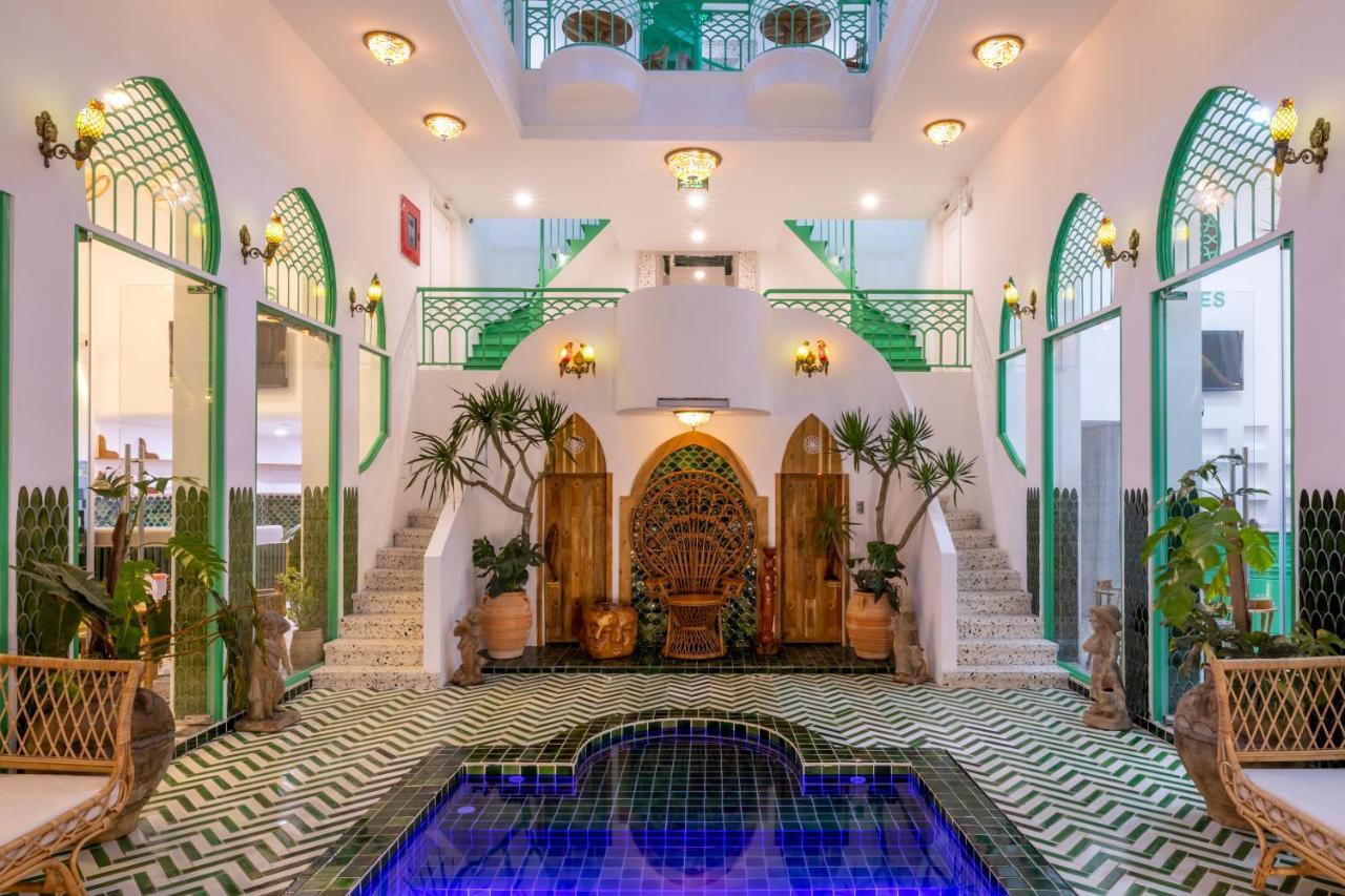 Pisces Hotel Хуе Екстериор снимка