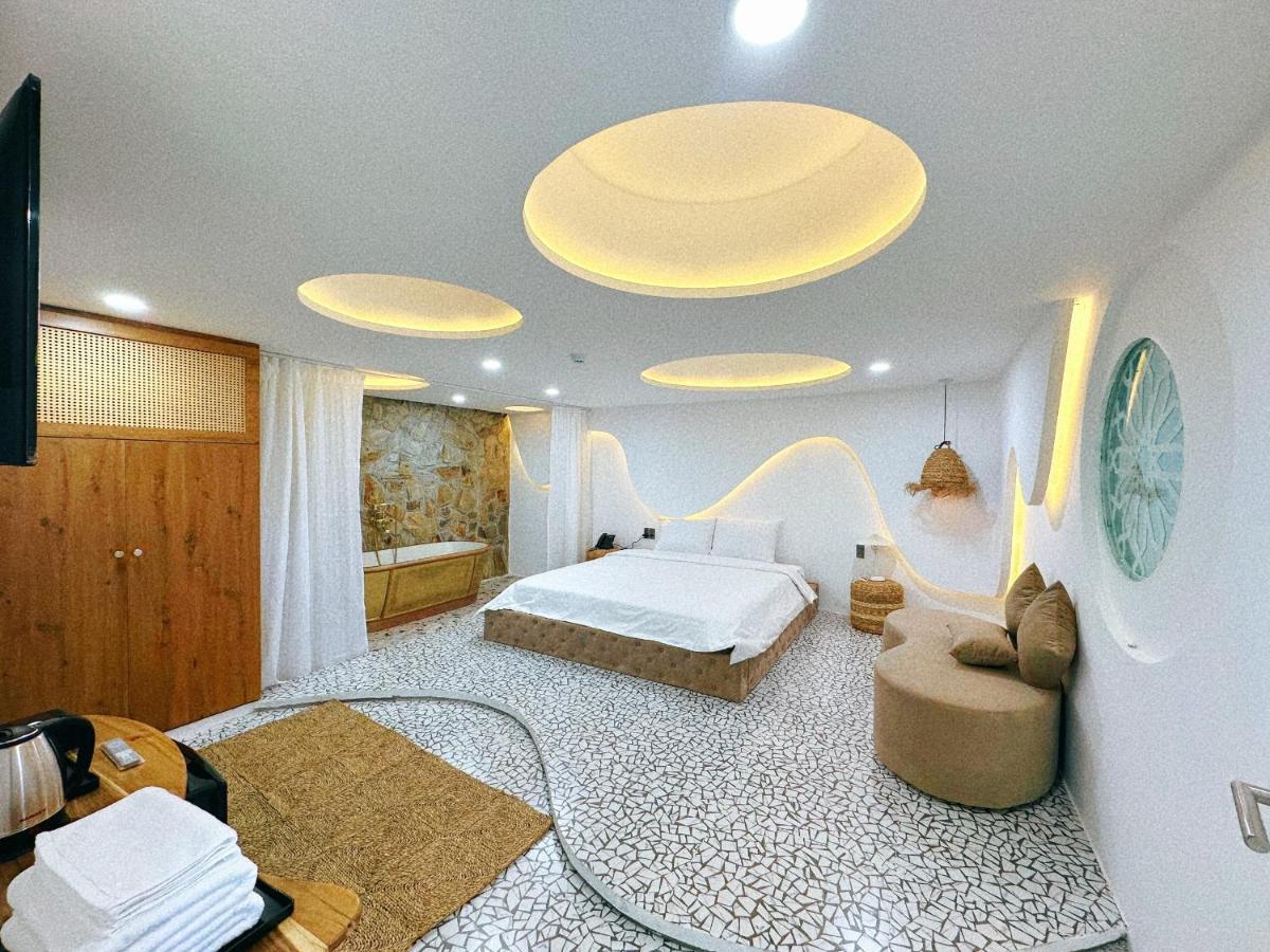 Pisces Hotel Хуе Екстериор снимка