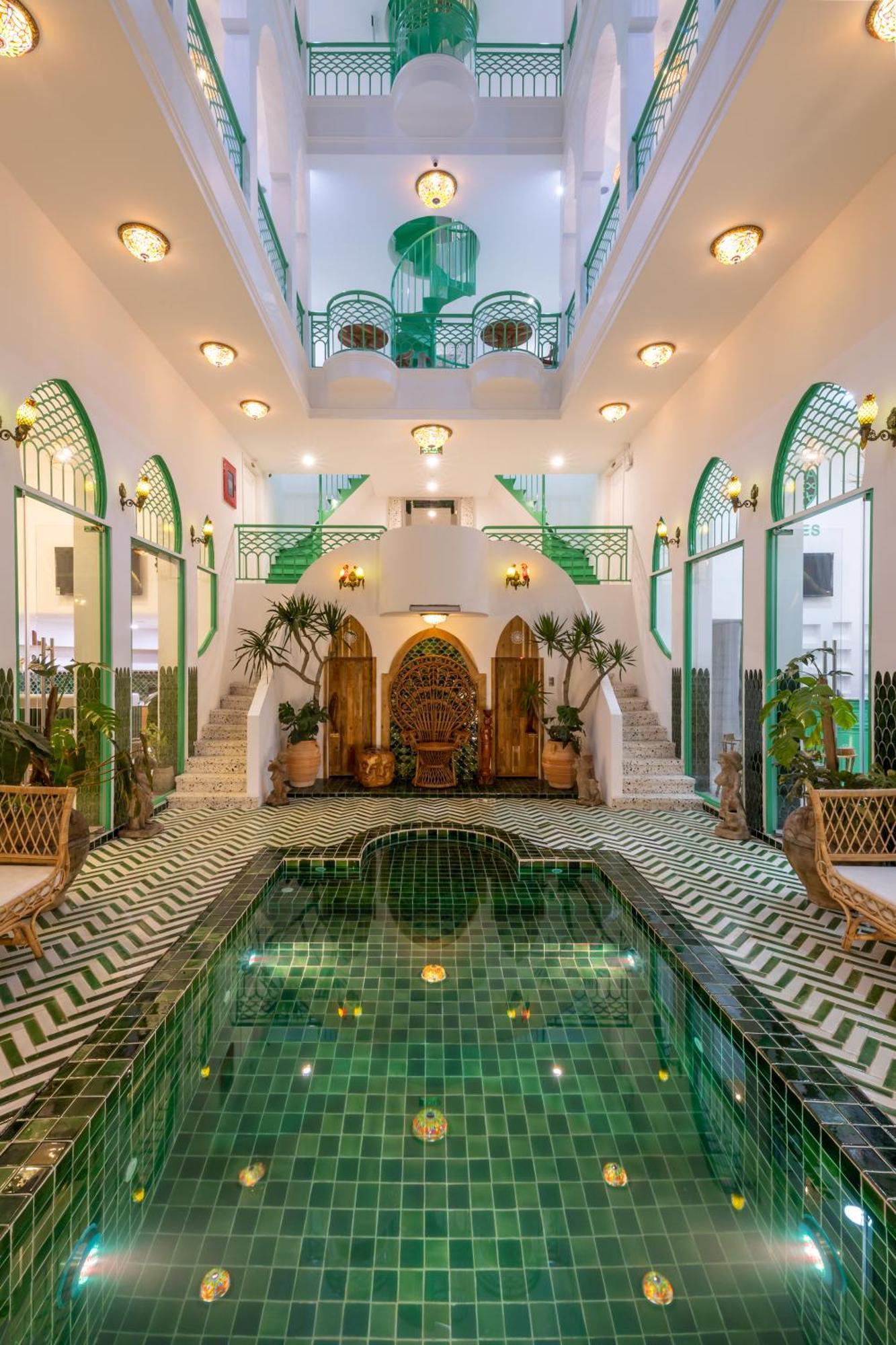 Pisces Hotel Хуе Екстериор снимка